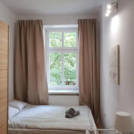 Na Parterze 10 Minut Pieszo Do Centrum & Parking *