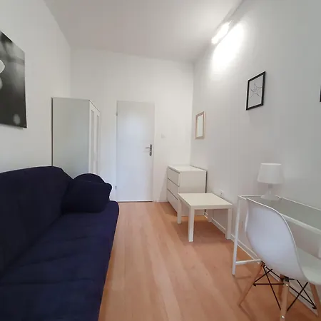 Privat bolig Na Parterze 10 Minut Pieszo Do Centrum & Parking *