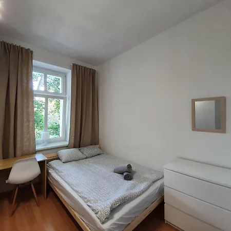 Na Parterze 10 Minut Pieszo Do Centrum & Parking Privatunterkunft