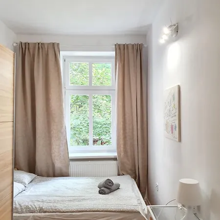 Privatunterkunft Na Parterze 10 Minut Pieszo Do Centrum & Parking *