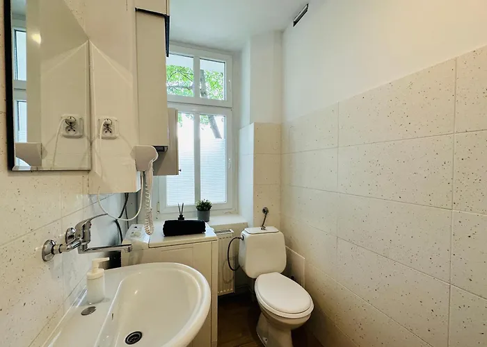 Privatunterkunft Na Parterze 10 Minut Pieszo Do Centrum & Parking