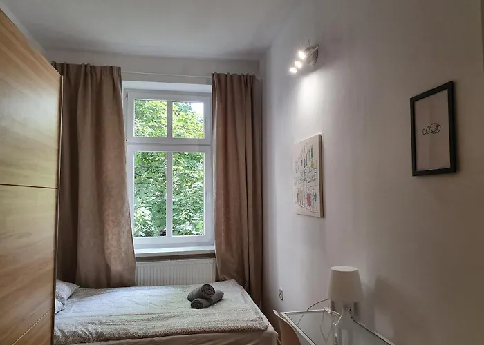 Na Parterze 10 Minut Pieszo Do Centrum & Parking * Zoppot